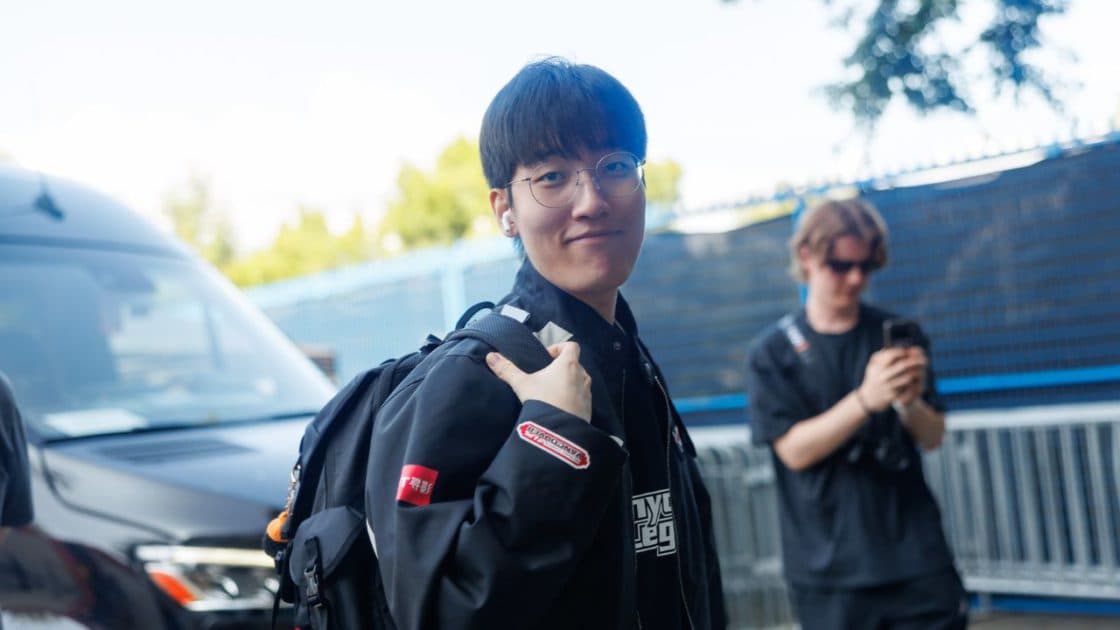 Na foto, Tarzan, jungler da