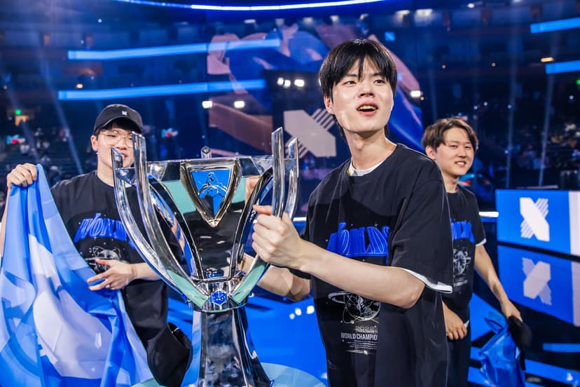 LoL: “Ele pretende continuar como pro player”, diz Smeb sobre Deft