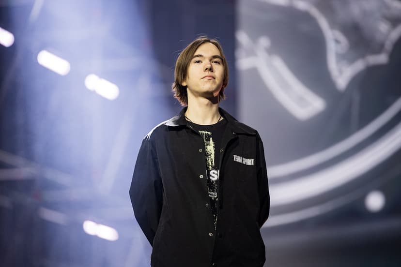 IEM Kraków 2026: Mouse falhou, donk pediu troca de PC e mudou o rumo da série