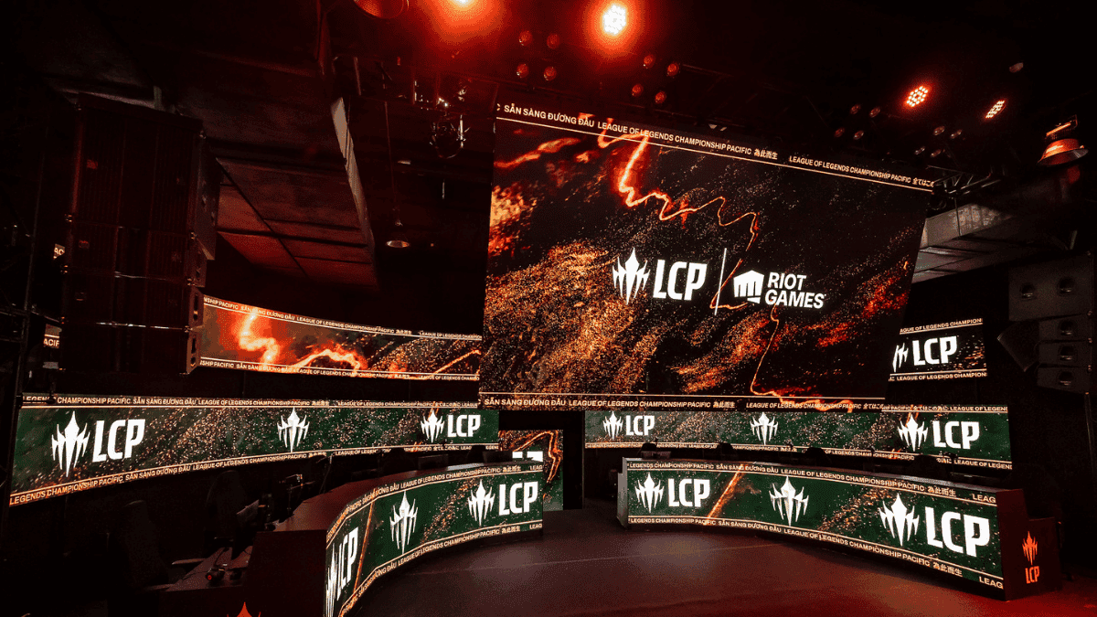 LoL: Apenas um time irá para todos os torneios internacionais do ano